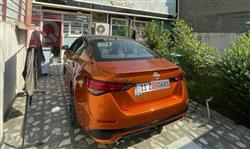 نیسان سێنترا